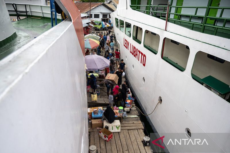 Transportasi Aantarpulau Banggai Bersaudara