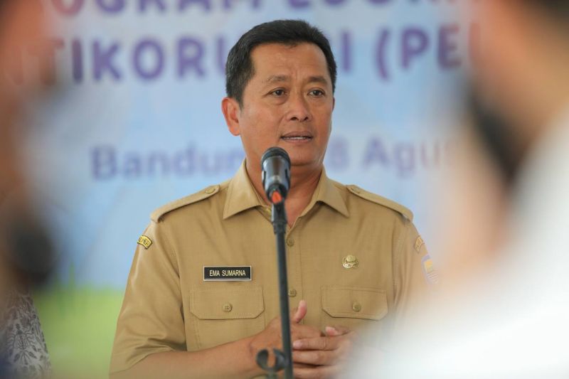 Pemkot Bandung dan Kodam Siliwangi cari alternatif TPA darurat