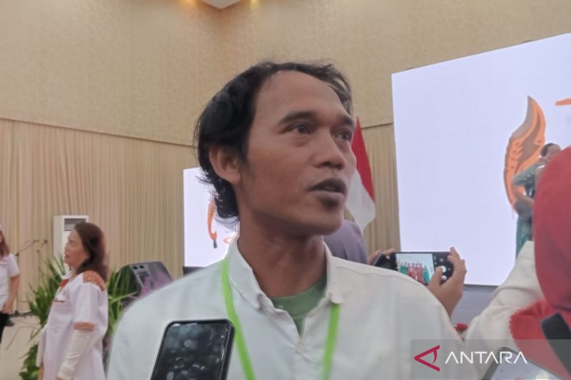 Peternak bebek Cirebon senang dapat bantuan dari Presiden Jokowi