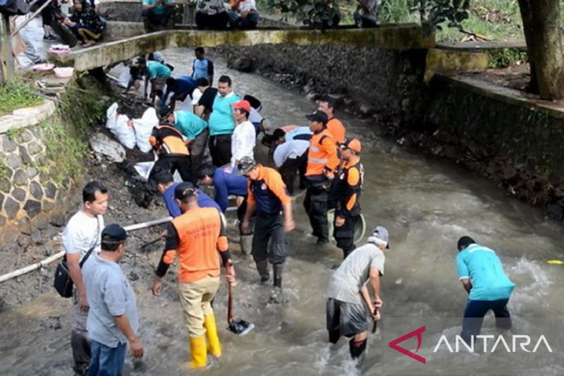 Hanya satu dari 16 sungai di Sukabumi lulus uji mutu