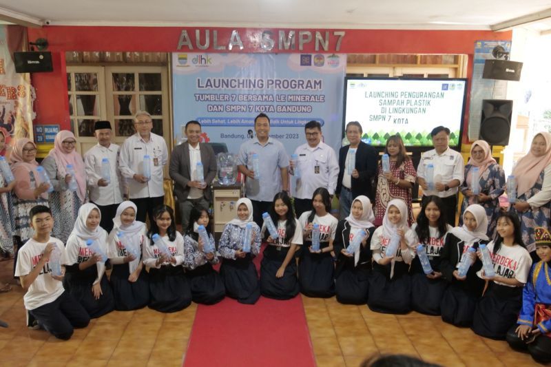 Program Tumbler 7 di SMPN 7 Kota Bandung dukung gerakan ekonomi sirkular nasional