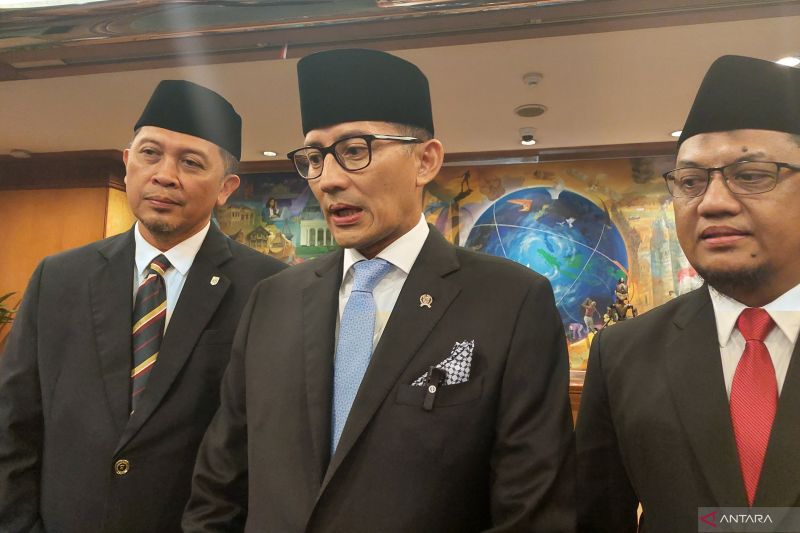 Menparekraf Sandiaga nilai kereta cepat Jakarta-Bandung hidupkan peluang usaha