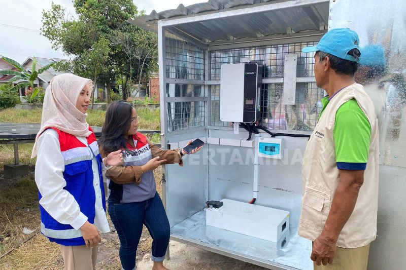 Pertamina beri akses energi baru terbarukan ke enam desa, termasuk di Cirebon