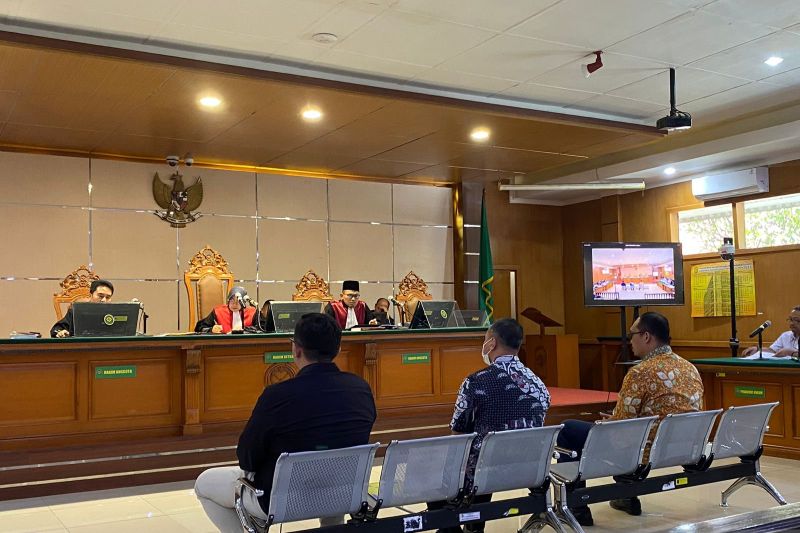 Tiga pejabat Dishub Bandung jadi saksi suap