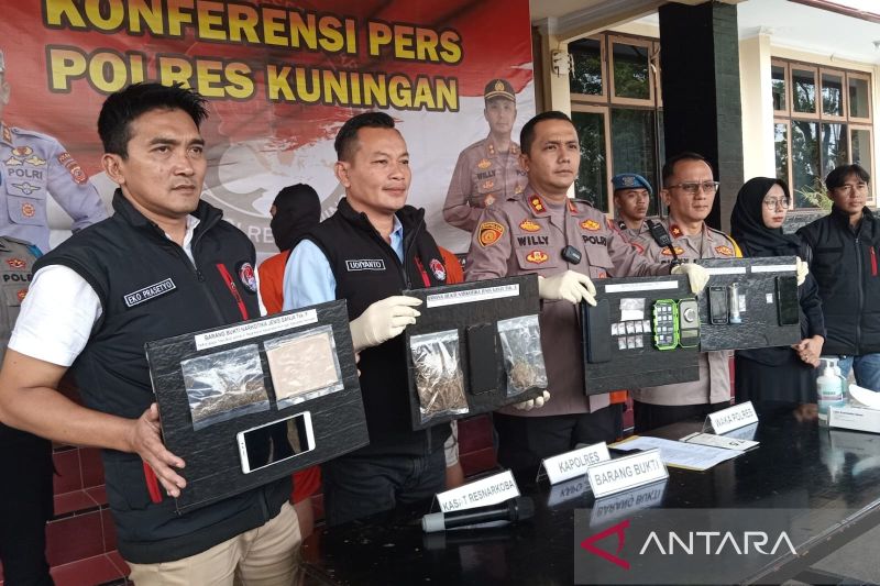 Polres Kuningan ungkap kasus peredaran narkoba