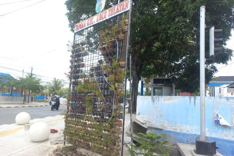 Taman kelurahan Lolu Selatan yang menarik perhatian