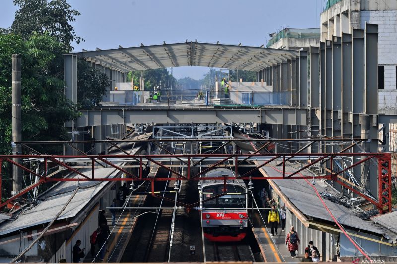 Pengembangan Kawasan Berorientasi Transit Stasiun Tanjung Barat ...