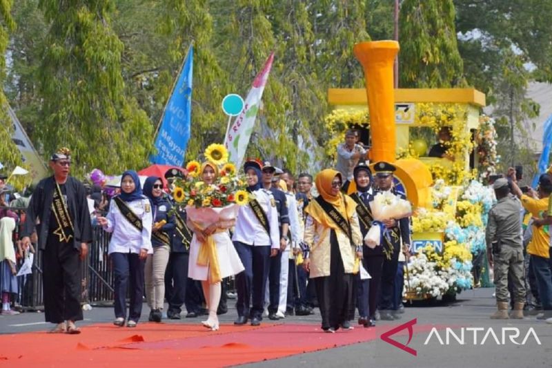 Festival bunga jadi ajang promosi wisata dan hasil pertanian Kabupaten Sukabumi