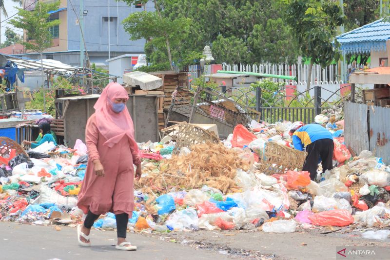 FOTO - Menyaksikan tumpukan sampah di Kota Pekanbaru