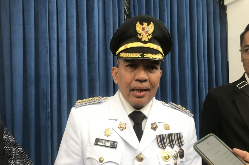Penjabat Bupati Bandung Barat Arsan Latif prioritaskan masalah sampah