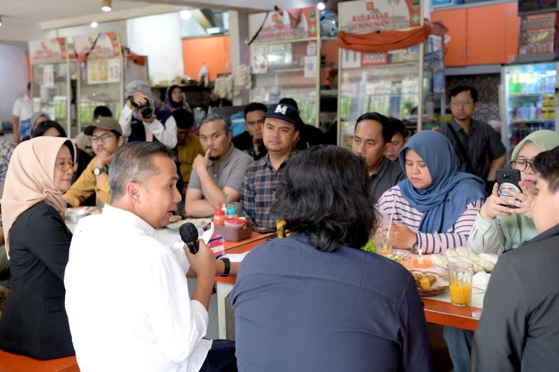 Pj Gubernur Jawa Barat hentikan status darurat kebakaran TPA Sarimukti Bandung