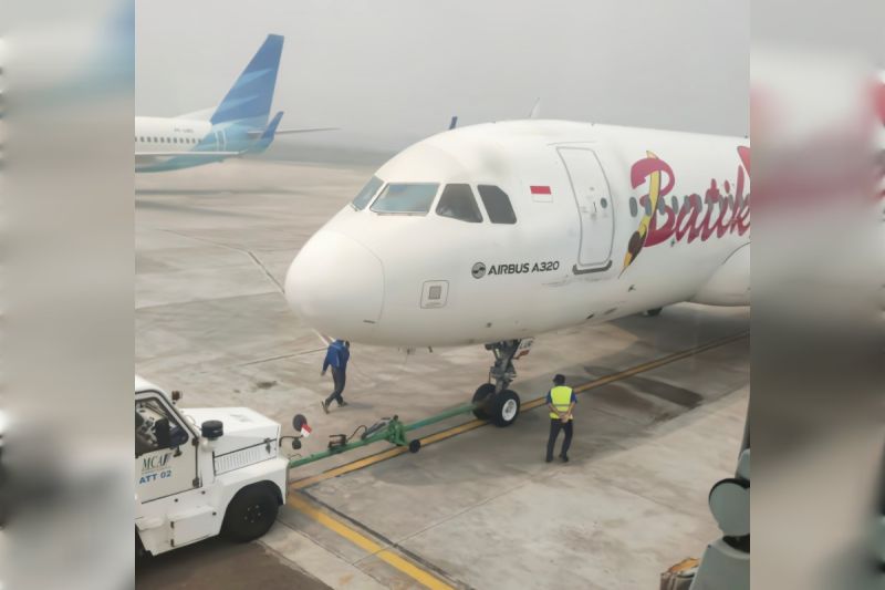 Asap Karhutla Mulai Berdampak Pada Penerbangan Di Bandara Tjilik Riwut ...