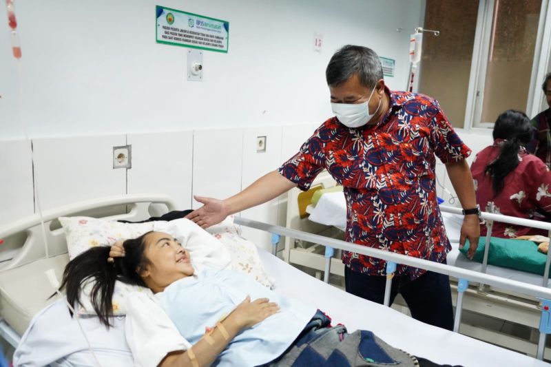 Pasien kembali ke ruang perawatan setelah sempat dievakuasi akibat kebakaran RSUD Garut