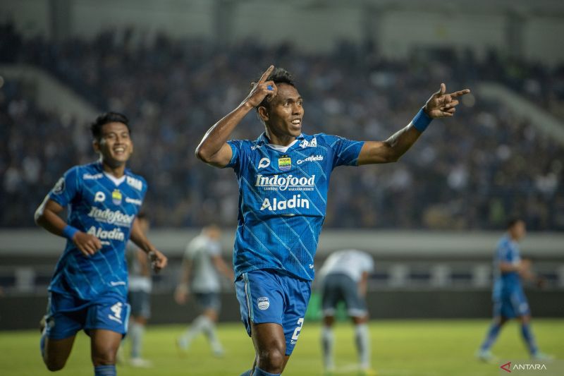 Bojan Hodak minta pemain Persib tidak jemawa ketika hadapi RANS Nusantara