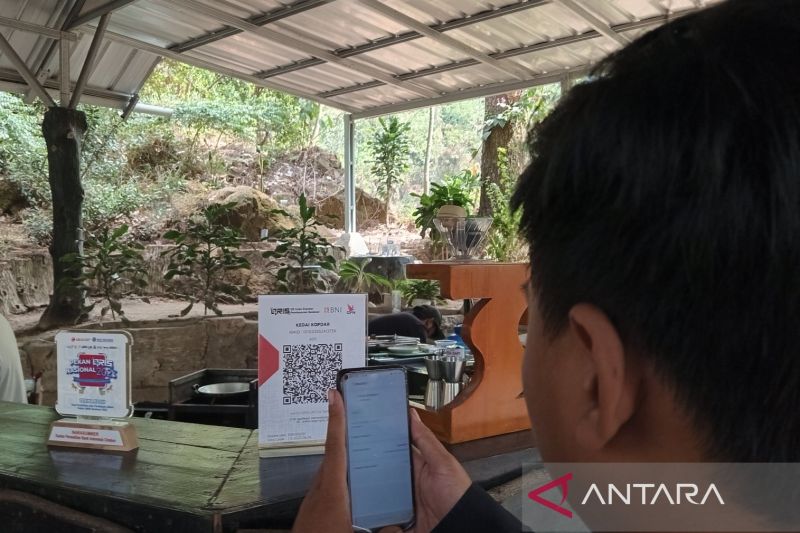 Spektrum - Desa wisata pun menikmati kemudahan transaksi digital QRIS