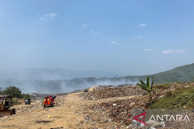 Jawa Barat tambah kuota buang sampah Bandung Raya ke TPA Sarimukti