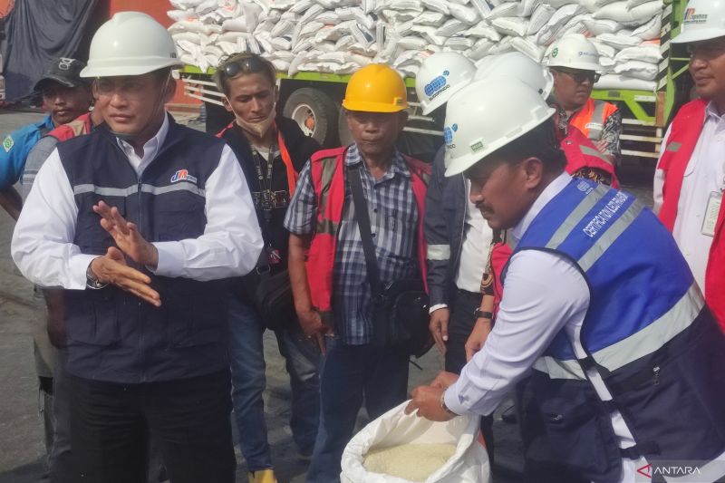 24 Ribu Ton Beras Impor Vietnam Siap Disalurkan Ke Jakarta ANTARA News