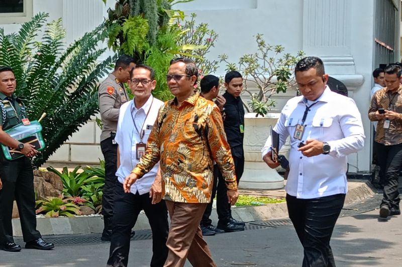 Soal desakan pimpinan KPK mundur, ini komentar Mahfud MD