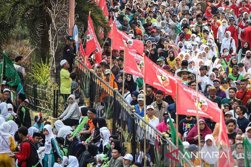 Jalan santai sambut Hari Santri