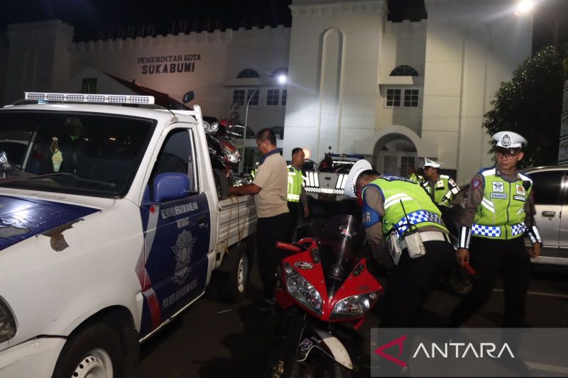 21 kendaraan berknalpot bising di Kota Sukabumi disita polisi