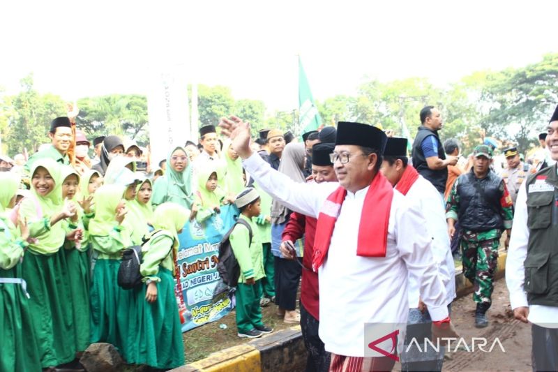 Bupati Cianjur ingatkan santri ikut sukseskan Pemilu 2024