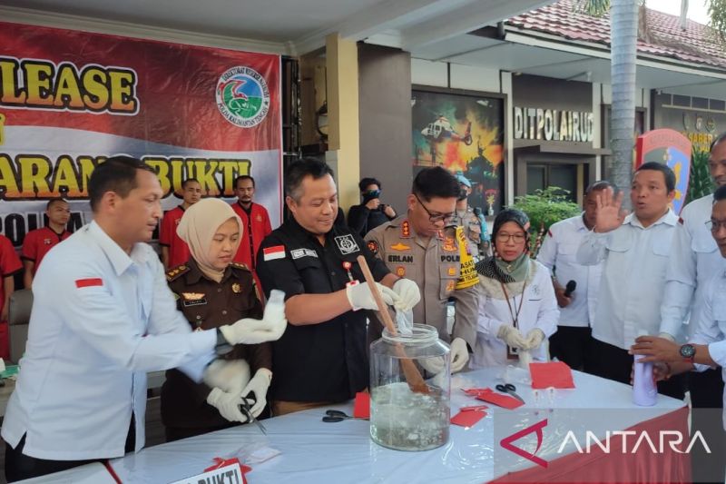 Central Kalimantan Police Destroy 1 Kg Of Seized Drugs - ANTARA News