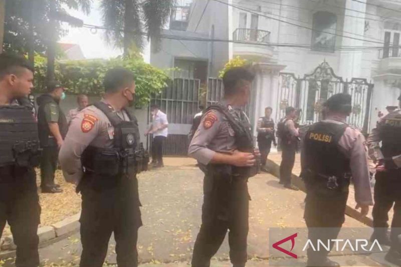 2 rumah tetangga Ketua KPK di Bekasi turut digeledah polisi