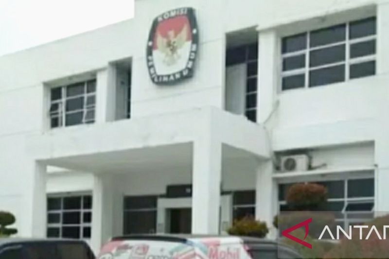 KPU Karawang sebut ada enam TPS 'blank spot'