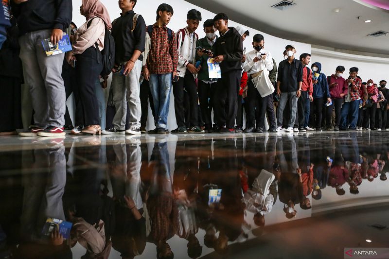 Pj Gubernur: Geliat industri sumbang penurunan pengangguran di Jawa Barat