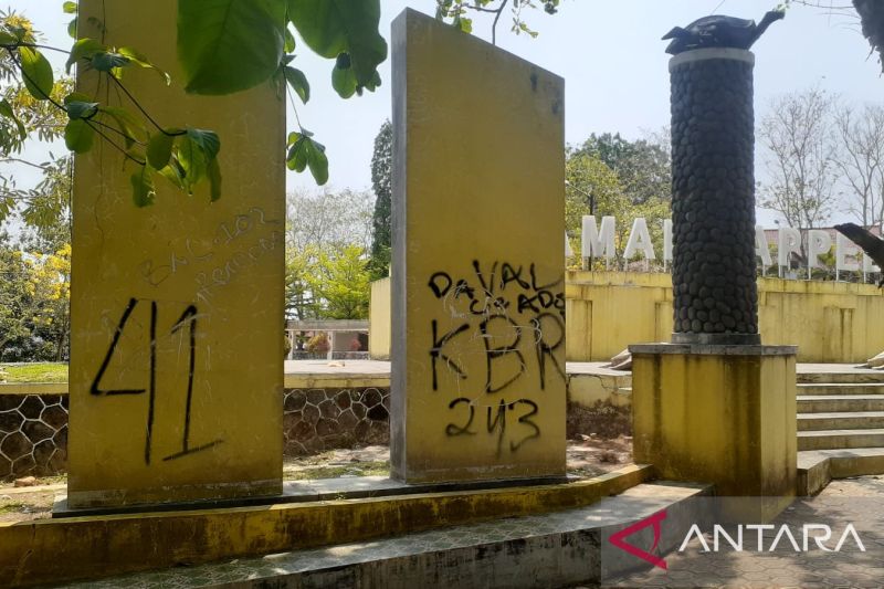 Fasilitas umum di Palabuhanratu jadi sasaran aksi vandalisme