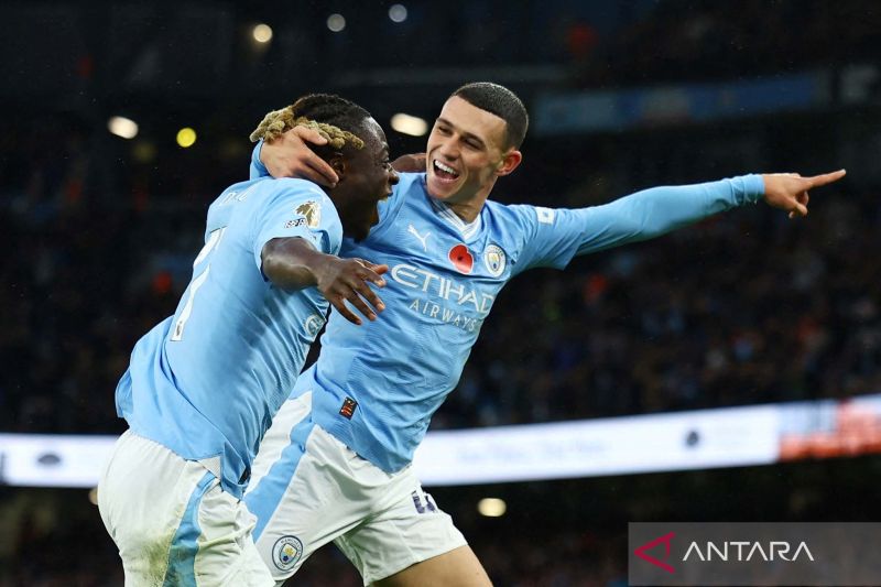Manchester City libas Huddersfield 5 gol tanpa balas