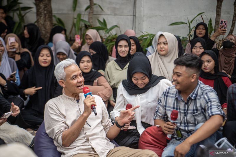 Diskusi Ganjar Pranowo dan generasi Z di Palembang