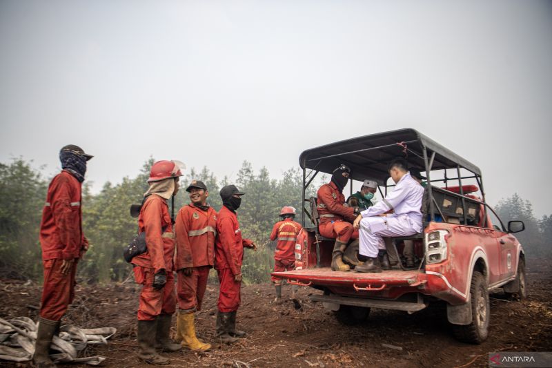 Foto Cerita : Menjaga kesehatan petarung api