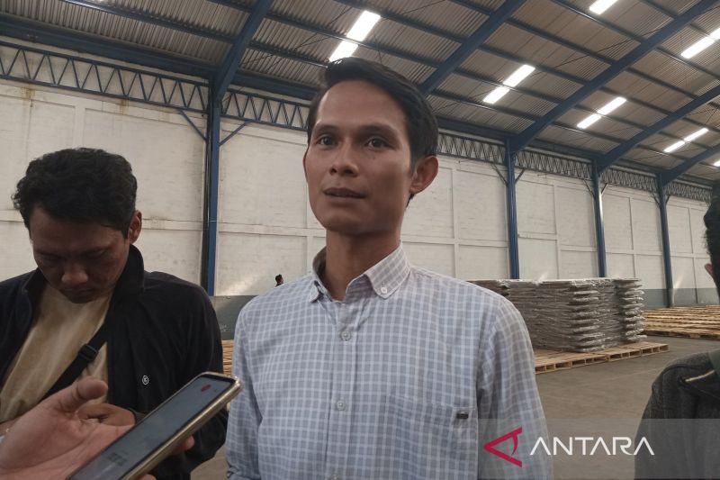 Bawaslu Kota Cirebon pantau langsung penerimaan logistik pemilu 2024