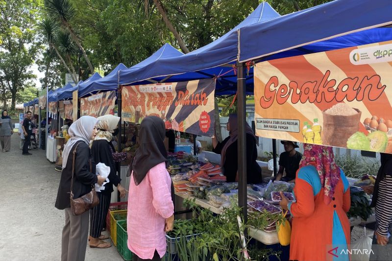 Kota Bandung gelar pasar murah stabilkan harga sembako jelang Natal