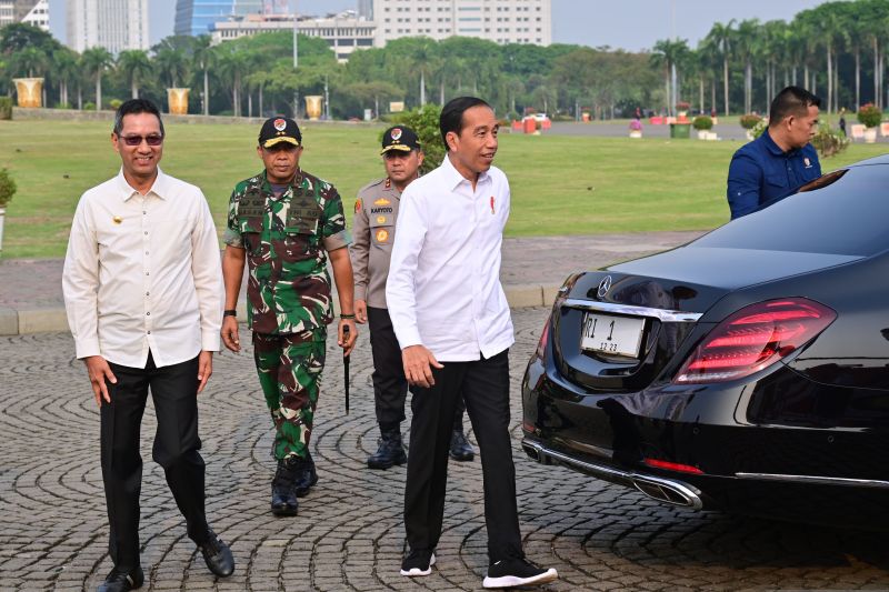 Jokowi bertolak ke Purwakarta untuk resmikan PLTS Terapung Cirata