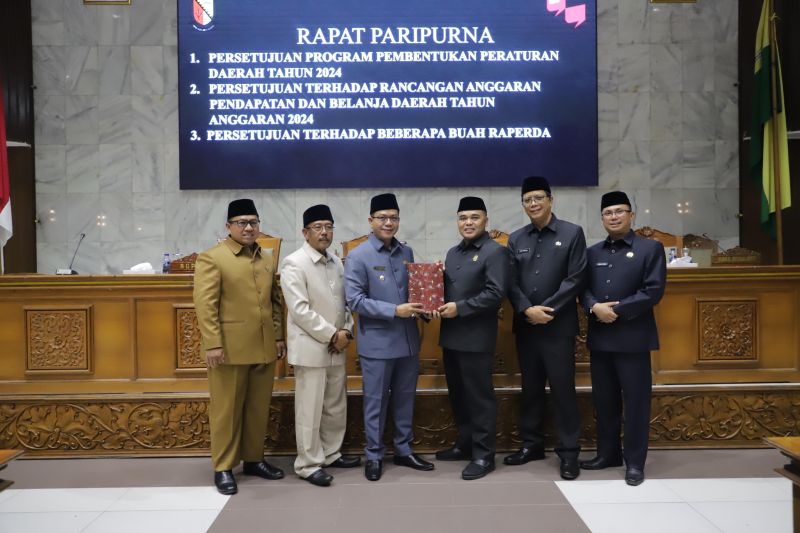 Pemkab dan DPRD Bandung tetapkan APBD 2024 sebesar Rp5,9 triliun