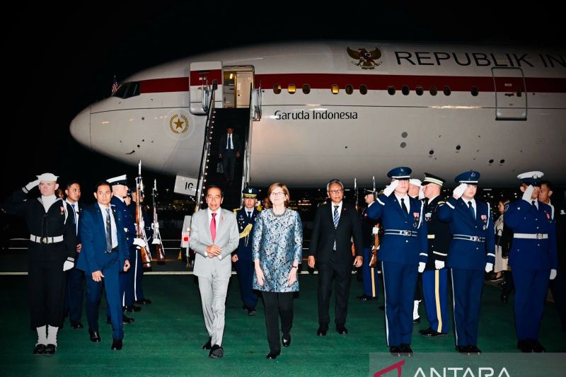 President Jokowi Arrives In San Francisco For APEC Summit - ANTARA News