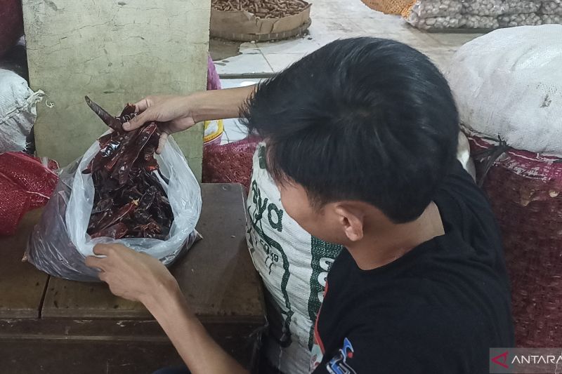 Pasar murah digelar Diskuperdagin Cianjur di setiap kecamatan