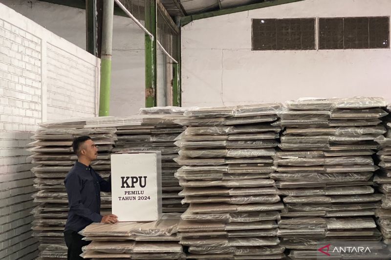 KPU Kota Bandung terima logistik Pemilu 2024 tahap pertama