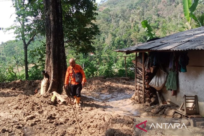 BPBD Cianjur tuntaskan penanganan belasan lokasi bencana