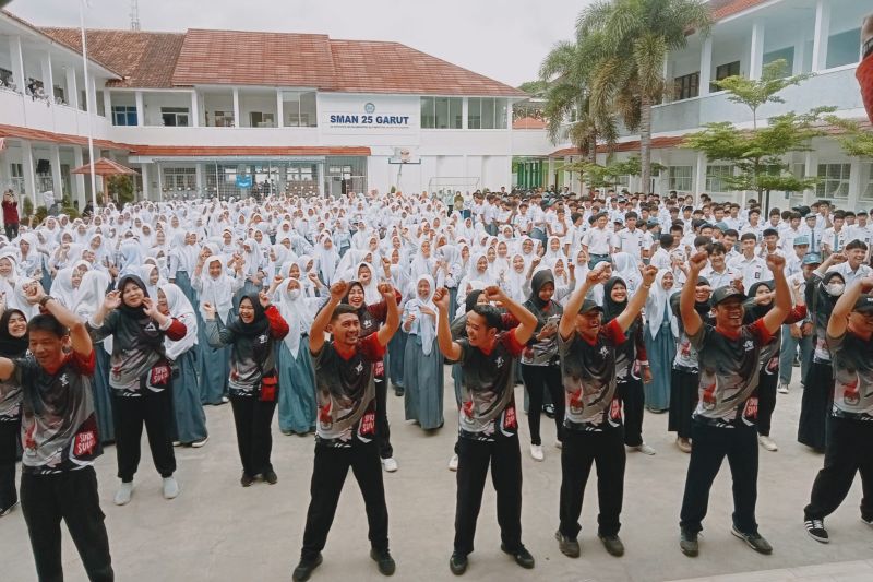 KPU Garut edukasi pelajar jadi pemilih cerdas dalam Pemilu 2024