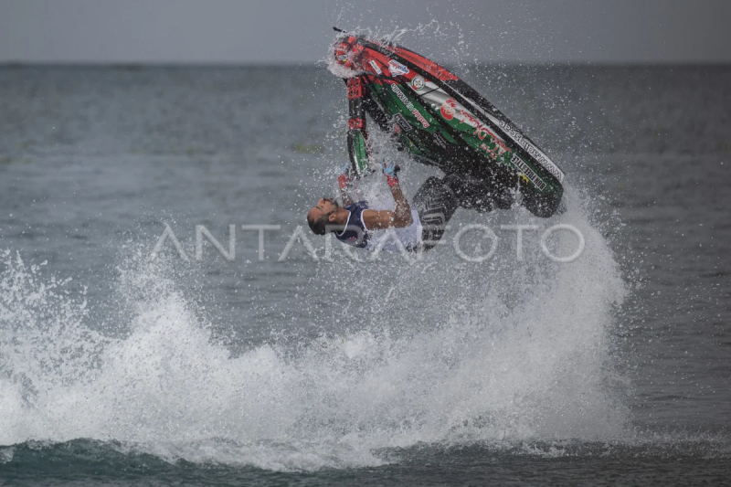 Aquabike jetski : Putaran kedua kategori Freestyle