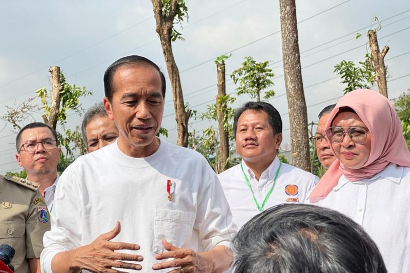 Jokowi tolak tanggapi kritik Megawati tentang Orde Baru
