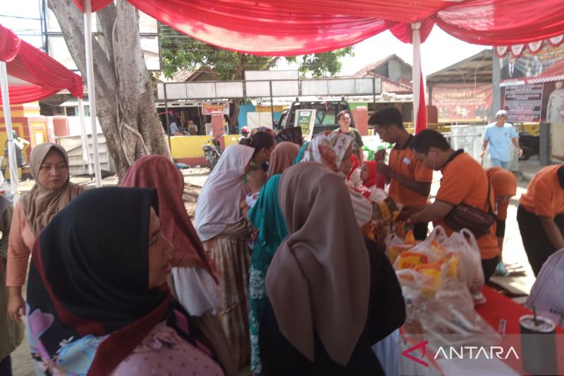 Kabupaten Cirebon salurkan beragam pangan murah guna stabilkan harga