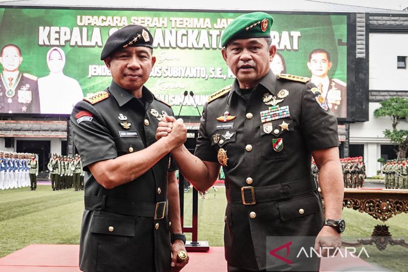 Panglima TNI Agus Subiyanto Pimpin Sertijab KSAD Maruli Simanjuntak ...