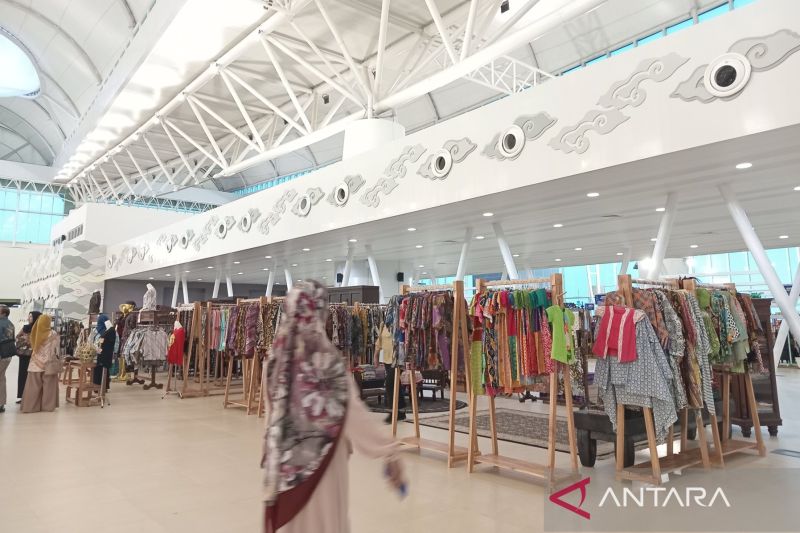 Pemkab Cirebon perluas akses pasar produk IKM lewat pameran di Bandara Kertajati