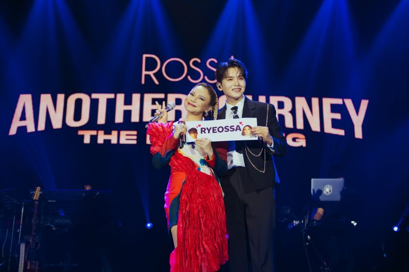 Rossa sukses menggelar konser tunggal di Bandung dengan mengundang Ryeowook Suju