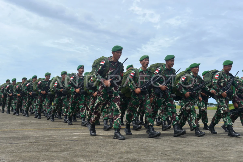 Upacara pemberangkan prajurit TNI ke Papua