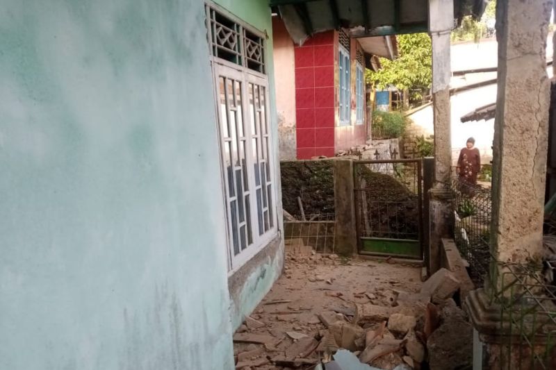Ratusan rumah rusak di Sukabumi akibat goncangan gempa M4,6